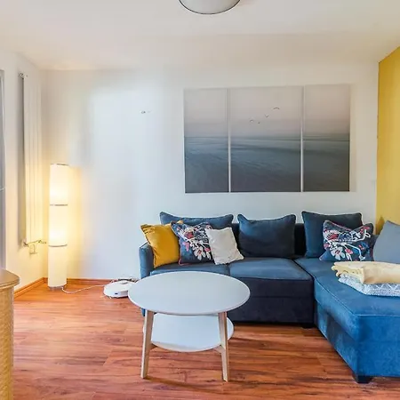 Apartment Klimatyczny Przy Plazy W Sopocie